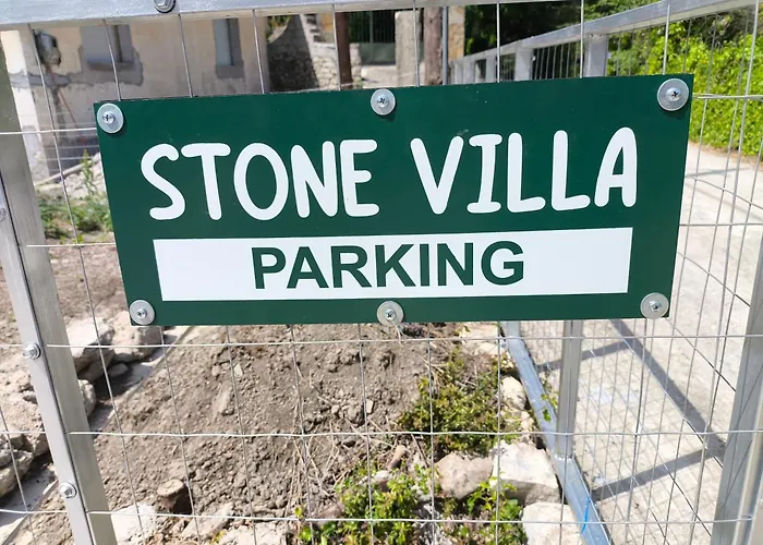 Stone Deluxe Lefkada