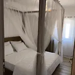 بيت للعطل Stone Deluxe Lefkada *