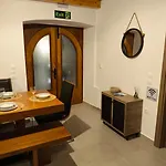 Stone Deluxe Lefkada بيت للعطل *
