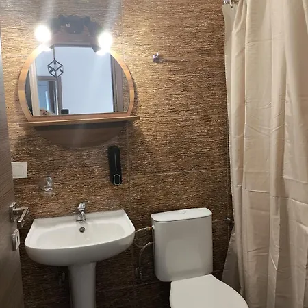 Stone Deluxe Lefkada 펜션 Lazaráta